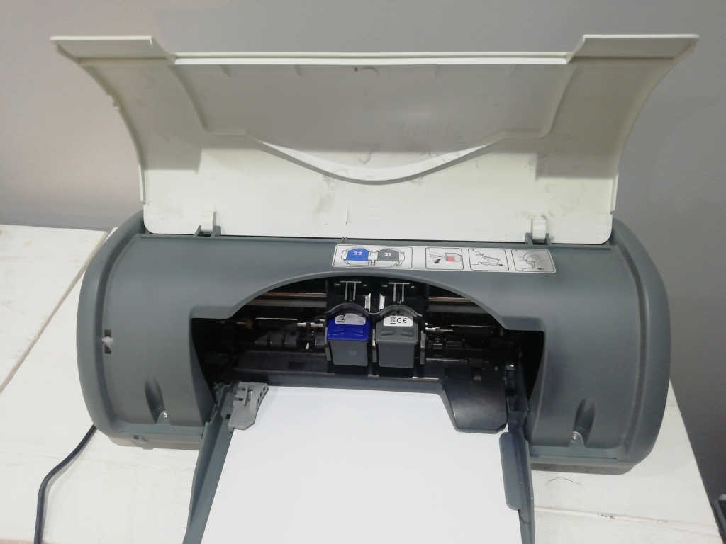 Hp discount deskjet d1560